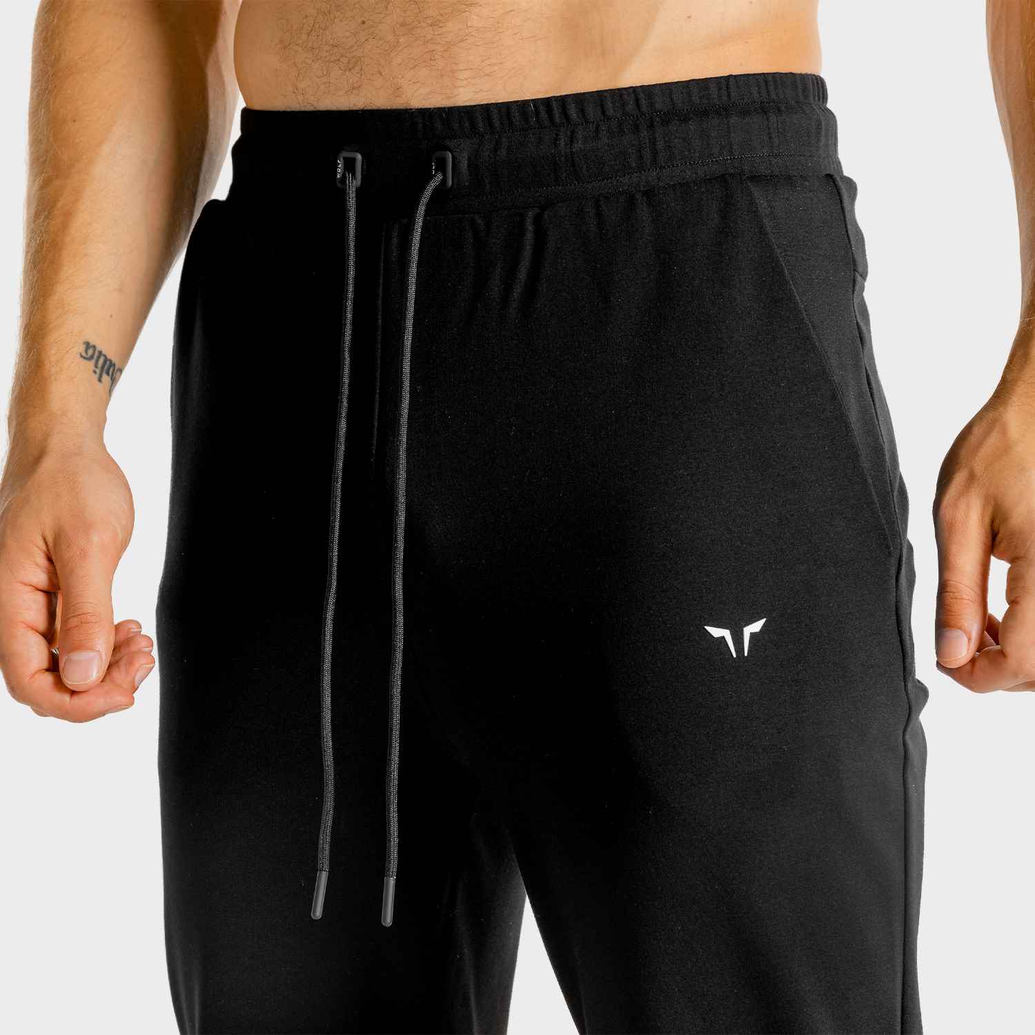 CORE JOGGERS - BLACK